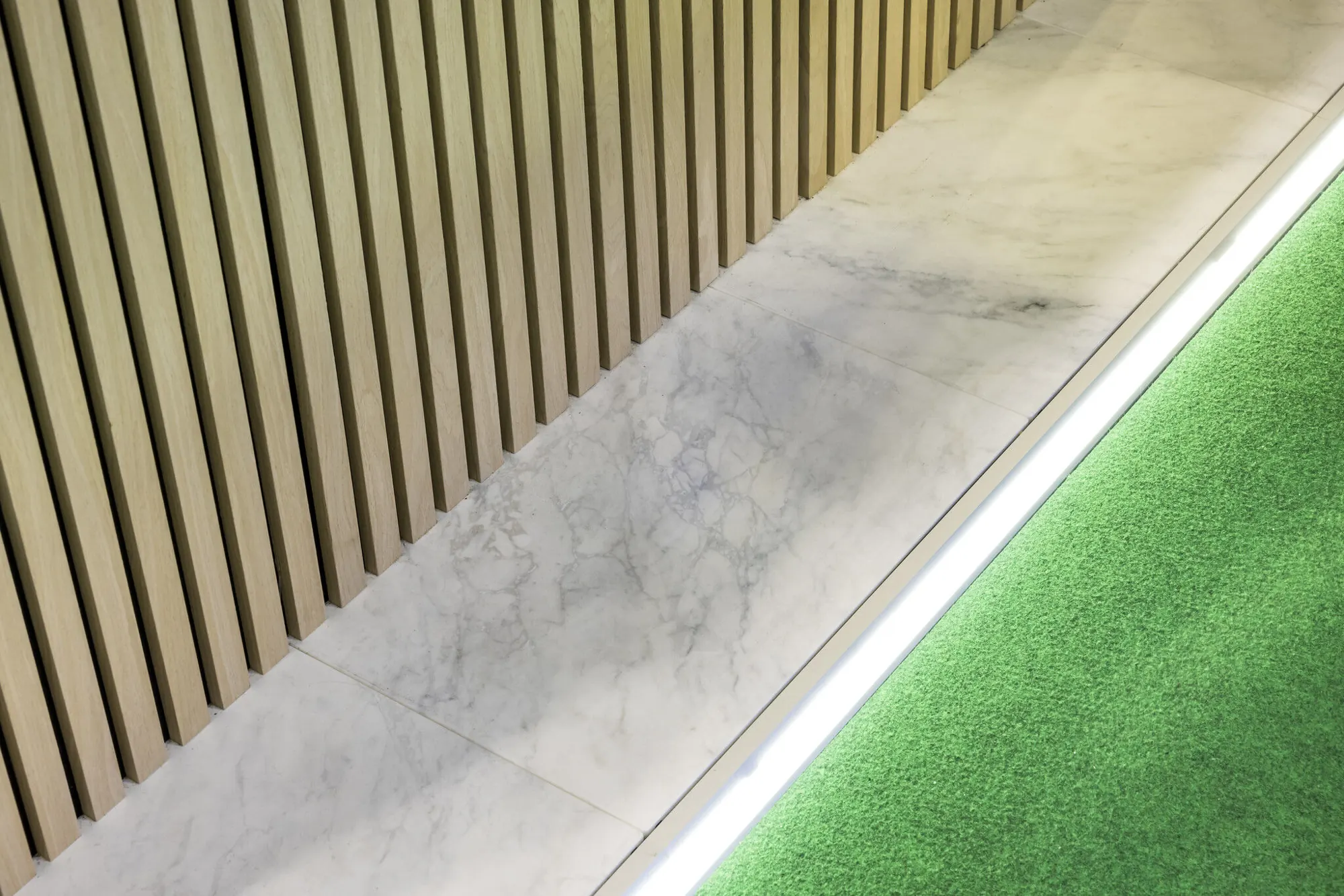 Marble print with LED edge